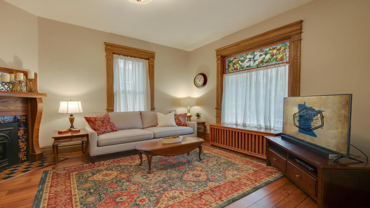 Minnestay-Mach Manor Minneapolis Exterior photo